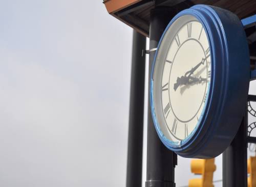 Lawmaker clarifies details of proposed bill to end daylight saving time